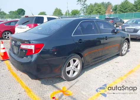 2012 Toyota Camry Se/Le/Xle z USA, uszkodzony, nr VIN 4T1BF1FK9CU139333
